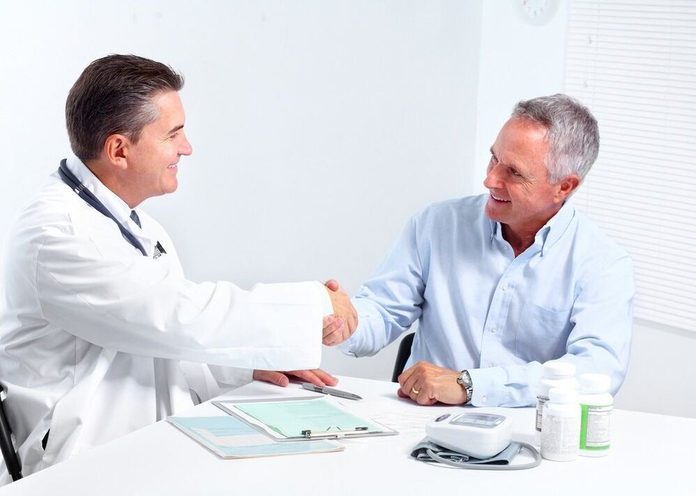 consultation avec un médecin pour arthrose de la hanche